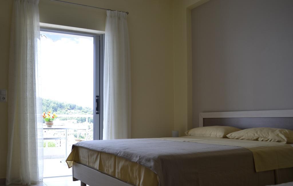 Riviera Rooms Himarë Habitación foto