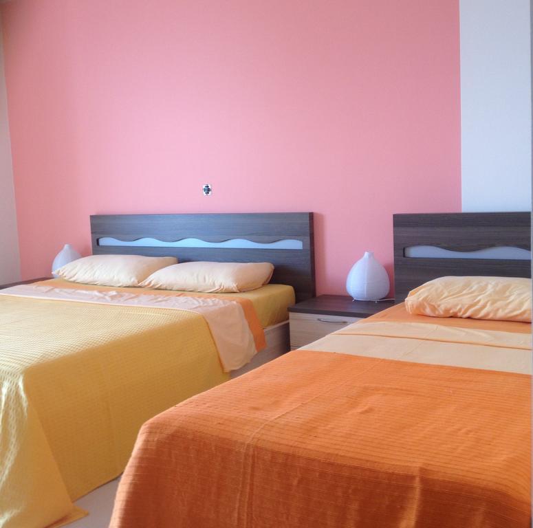 Riviera Rooms Himarë Habitación foto