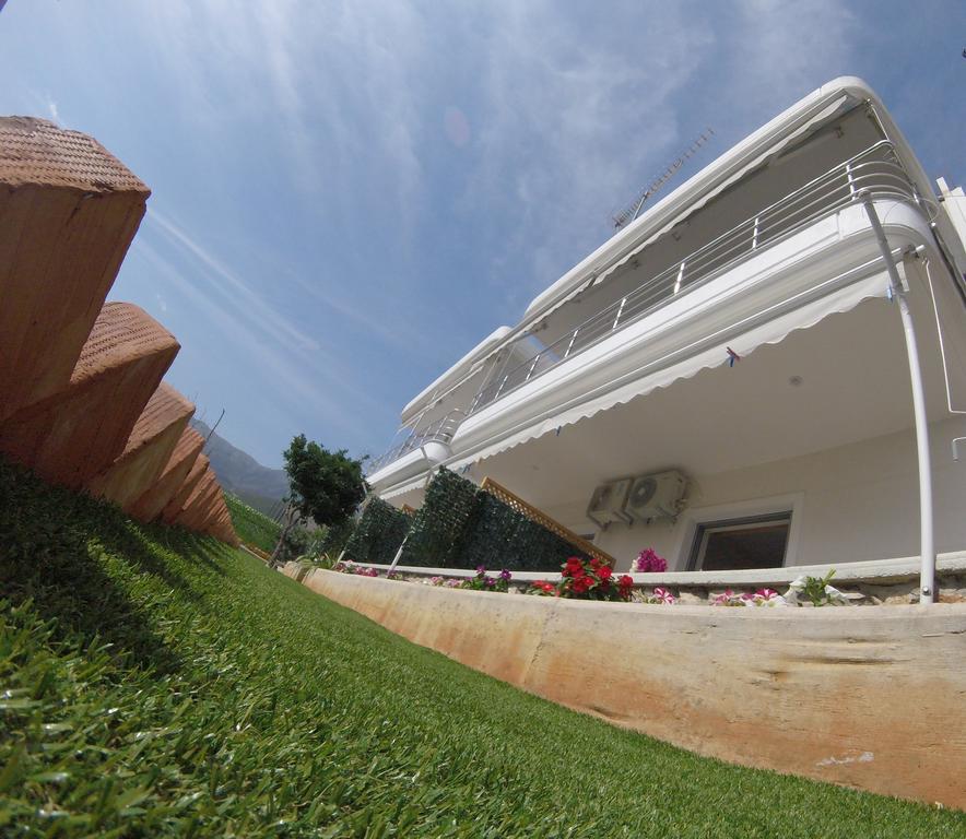 Riviera Rooms Himarë Exterior foto