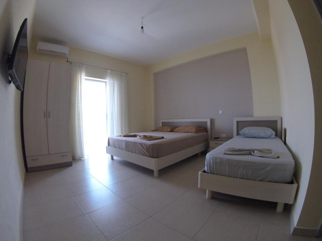 Riviera Rooms Himarë Exterior foto