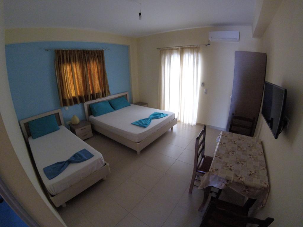Riviera Rooms Himarë Exterior foto
